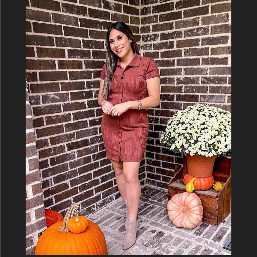 NEW beautiful fall Burnt orange button down soft ribbed dress.
